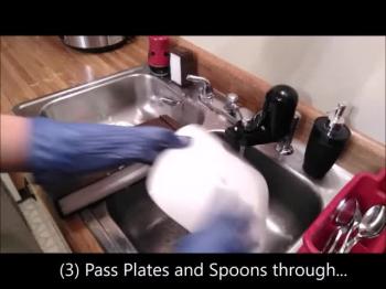 Quick Clean Sponges: Fun and Easy Way to Wash Dishes