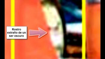 La Watchtower y sus imágenes extrañas que aparecen regularmente en sus publicaciones, Aquí va una.