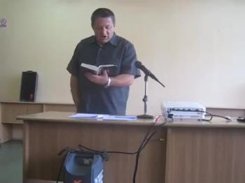 Pastor Jejeran Stelian on mision in Romania , Petrosani City ( romanian language ) 