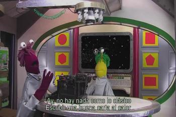 Ariel, Boton y  maquinas que  usaron antes de computadores para escribir.