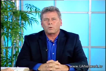 Mark and Tonia Dake with On the Way Ministries in our very first video recorded at UANetwork in Dallas, Texas.  Please let us know how this video encouraged you.  We believe in the Father, Jesus the Son, and Holy Spirit, and encourage Believers to seek a deeper and stronger relationship with God.  We are praying for you, and for His love and power to strengthen you from the inside out. Write to us at connect@onthewayministries.com.  God is faithful!  