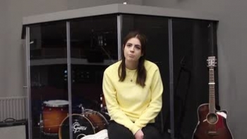 Sarah talks about her mental health struggles caused by pressure to fit in and feel accepted. It was only through her faith in Jesus deepened that she was able to transform her life & learn to love herself.