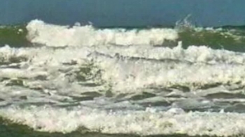 An original song by Vernon Stanbridge (c) 2019. A song of God's Spirit breaking over us like the waves of the sea, washing us in His pure love. These are what Scripture says, are "times of refreshing from the Lord." vernonstanbridge@gmail.com 
