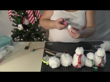 Family Friendly Gaming (https://www.familyfriendlygaming.com/) is pleased to share this arts and crafts video for pompom snowman. <br /><br />Want to help Family Friendly Gaming?<br />https://www.familyfriendlygaming.com/How-you-can-help.html<br /><br />Check out cool fresh streams here - https://www.twitch.tv/family_friendly_gaming