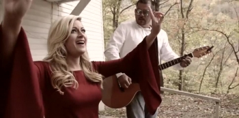 Thundering Hoofs and Southern Way records recording artist Rich & Shirl singing Hear her Pray