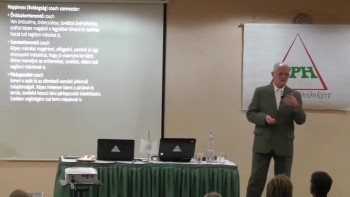 Azonnal elkezdhető, egyedülálló coach mediátor képzés, a tudatosság, a szellemi fejlődés és az anyagilag független boldog élet gyors eléréséért. Tanulj a legjobbtól, a legnagyobb tudású mester-coachtól, Szedlacsik Miklóstól! Regisztrálj díj és kötelezettség mentesen és tarts velünk!!<br />http://pph.hu/tanevkezdes-coach-hivatas-tanoda-szedlacsikmiklos-pph-eletjobbitas-hunortrade-boldogelet&vez=1175566