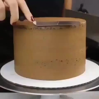 Chocolate Cake, Chocolate Cake Recipe, Cake Decorating, Chocolate Pinata Cake 