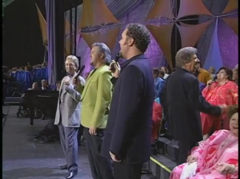 Bill & Gloria Gaither - What A Meeting In The Air 