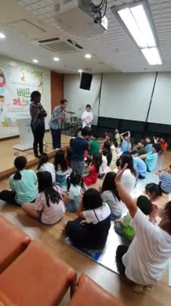 Ministering to children in South Korea 