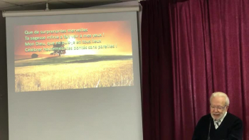 Le VOYAGE DE CHRÉTIEN #15 :  https://we.tl/t-SlkSc5R7HP <br />Dans son voyage vers la Cité Céleste, Chrétien est tout près de traverser : « la vallée de l'ombre de la mort ! » Il est nécessaire que Chrétien la traverse, car le chemin de la Cité Céleste est dans cette direction-là !<br />« Quand je marche dans la vallée de l'ombre de la mort, Je ne crains aucun mal, car tu es avec moi: Ta houlette et ton bâton me rassurent. » (Psaumes 23.4)<br /><br />L'enregistrement vidéo par Alain Lebel.<br />Le montage par Diane Gingras.<br />La projection sur écran par Louise Couture.<br />Installation sur Internet par Patrice Bouvier.<br />2 février 2020<br />www.gbrs.org