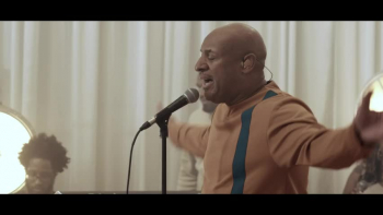 <p>Listen to Brian Courtney Wilson sing "Always Peace" in this live performance.</p>
