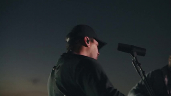 Watch Hillsong UNITED perform "On Repeat".