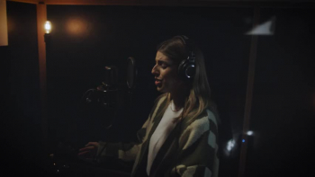 Listen to "I Will Exalt You" performed by Brooke Ligertwood.