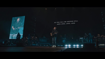 Chris Tomlin - Good Good Father / Great Are You Lord 