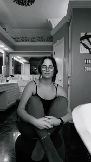 Here is part of a song I wrote called Sweet Jesus. Just wanted to sing along. If you guys want the full song, let me know. 💕