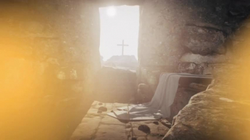 See what happened on the 1st Easter Sunday with beautiful music and videos. Jesus Christ rose from the dead!
Be inspired with this short (1 & 1/2 minute ) video to renew your faith in your Savior!