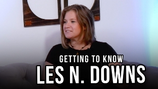 Singer-songwriter Les N. Downs stopped by the GodTube Music Studio in Nashville to share her powerful testimony of healing, forgiveness, and finding her true identity in Christ — plus details on her upcoming devotional and new music.