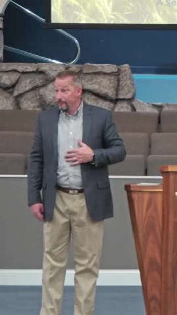 Pastor Phil Taylor Preaching at the Batavia Baptist Temple