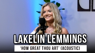 Rising Christian Country singer-songwriter Lakelin Lemmings treated us to a powerful acoustic performance of the beloved hymn “How Great Thou Art” during her visit to the Godtube Music Studio in Nashville. The 19-year-old West Tennessee native, recently signed to Stone Country Records, brings heartfelt faith and raw sincerity to every note, offering a moving reminder of God’s greatness.