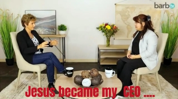 Sophia shares key insights on **personal finance** that she wishes she knew earlier. She breaks down the importance of **budget** planning and **saving money**, offering practical tips on **how to manage money** effectively. Learn fundamental **financial education** and the basics of **how to budget** your income.