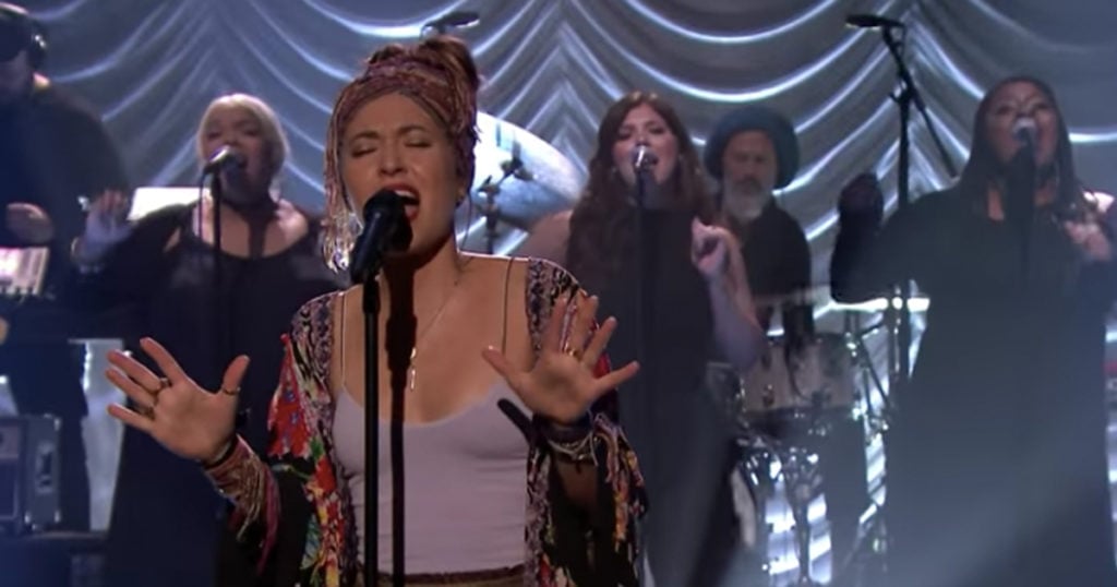 Lauren Daigle Wows Jimmy Fallon With Late Night Debut