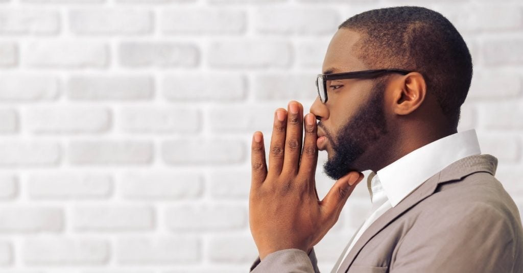 businessman-manpraying-prayer