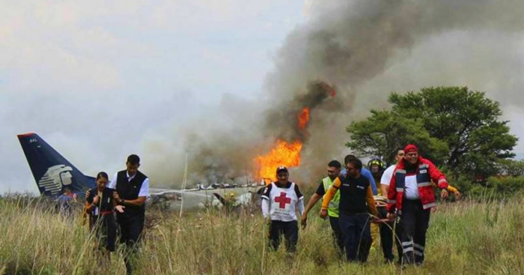 aeromexico plane crash miracle 1