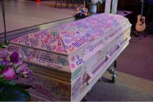 godupdates casket signed as tribute to girl who died from cancer 5