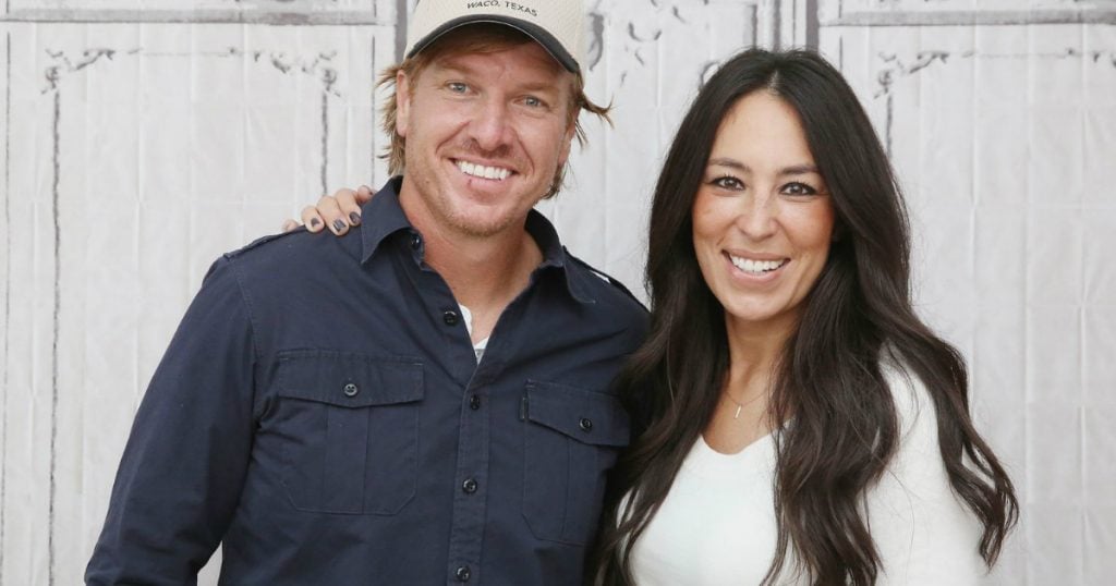 godupdates chip and joanna gaines showed up to help hurricane victim fb