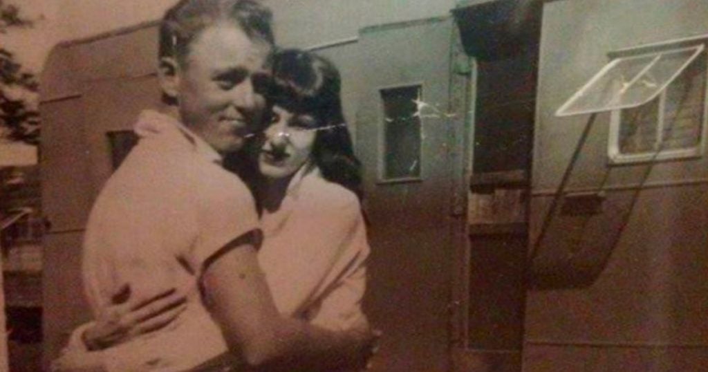 godupdates elderly couple died holding hands after 62 years of marriage 1