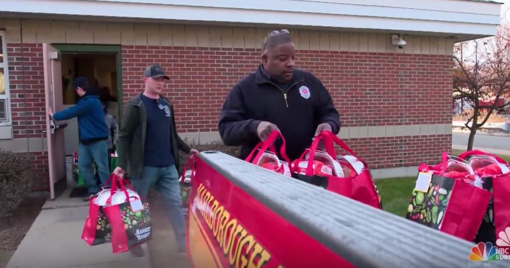 Firefighters Help Families In Need At Thanksgiving