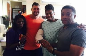 godupdates football star tim tebow visits friend in hospital 1