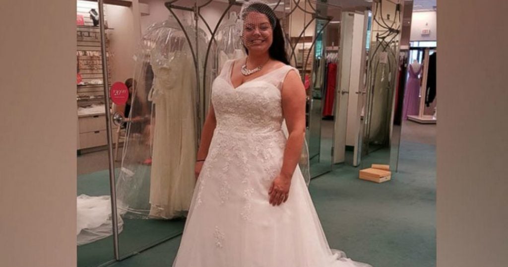 godupdates husband accidentally donates wifes wedding dress 1