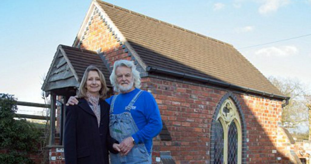 godupdates husband surprises wife with backyard chapel 5