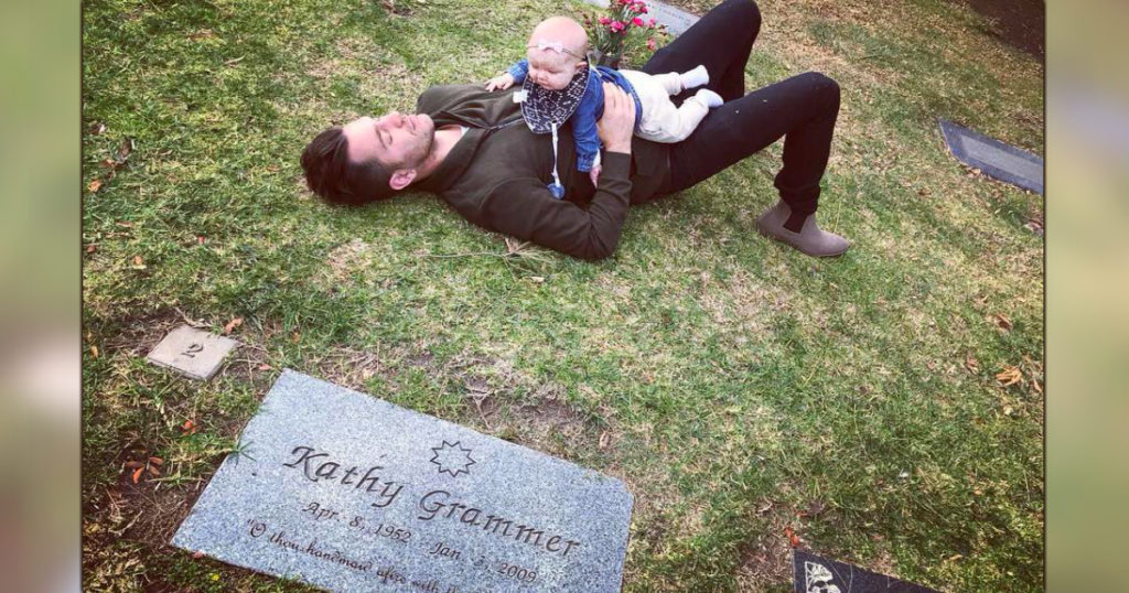 singer andy grammer paid bill elderly ladies 1