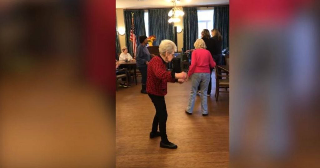 godupdates groovin' granny dances