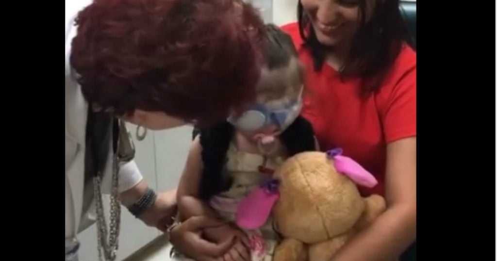 godupdates little girl received miracle _ real-life inspirational stories