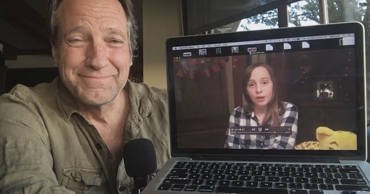 9 Kindly Celebrities Who Know How To Treat Their Fans _ mike rowe _ everything inspirational