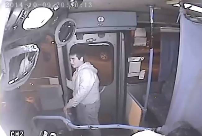 A Purse Snatcher Learns A Lesson From A Quick Thinking Bus Driver Whoa