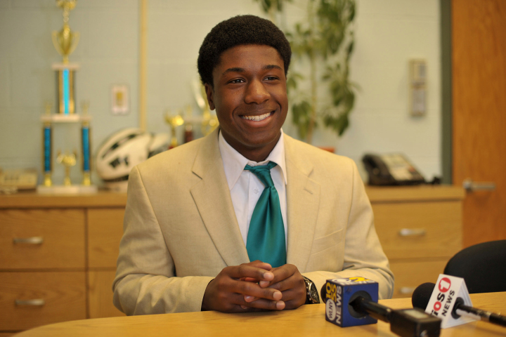 Seventeen-year-old Kwasi Enin was accepted into all eight Ivy League colleges.