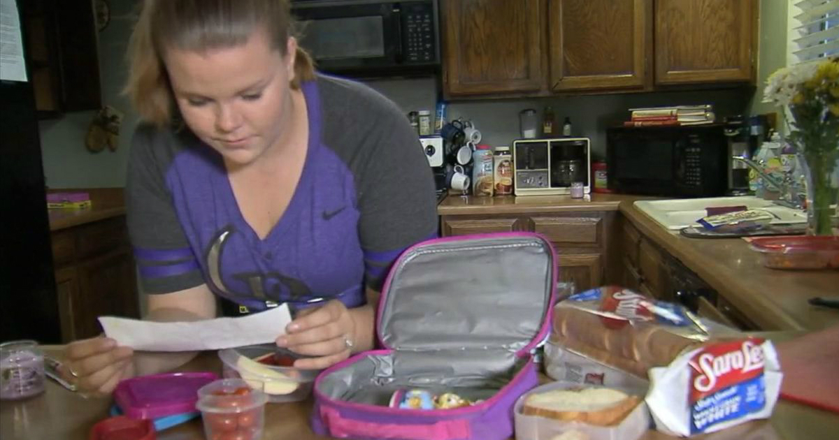 Eating or grading their box lunch, kids can be cruel - The Boston