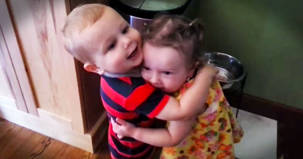As If This Hug Wasn't Cute Enough, What Happened After....PRICELESS! Oh ...