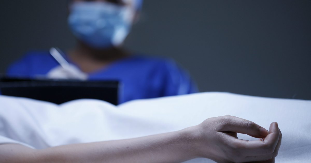 Doctors Were About to Call Time of Death, Then Mom Walked Into Room and