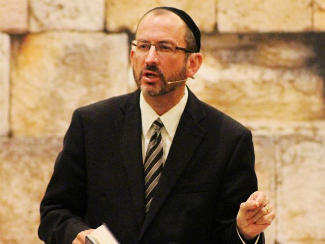 Luke Chapter 22 Part 5 - Listen to Love Israel with Dr. Baruch Korman ...