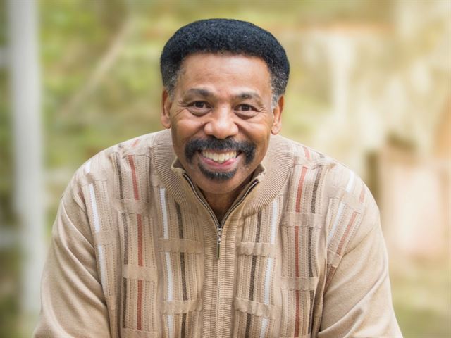 Listen to Dr. Tony Evans Sermons - The Alternative Radio